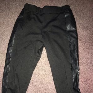 Black leggings with leather on sides